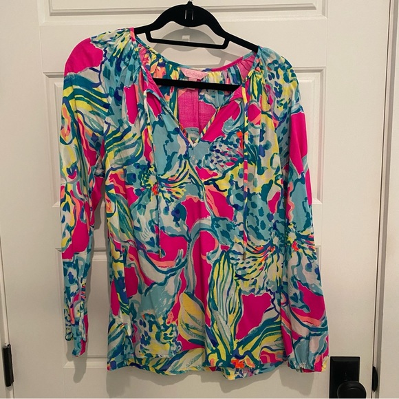 Lilly Pulitzer Willa Top in Magenta Hottie EUC - Picture 2 of 6